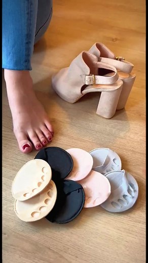 It effectively prevents bacteria like fungus from growing between your toes. Keep your toes healthy.#toes #socks #breathable