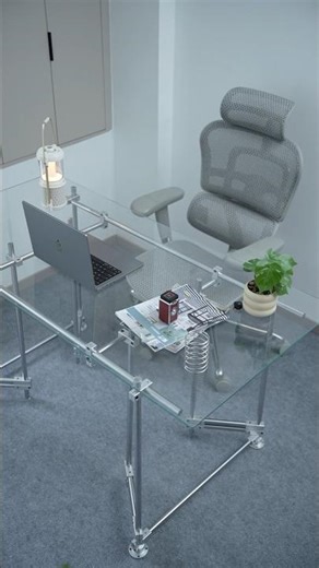 DIY a Bauhaus desk..#diy #desktop #desk