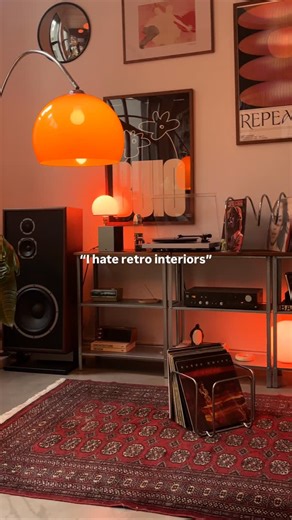 Cata Haus | Kayla & Elli on Instagram: "That’s obviously not true.. its hard not to love it 🧡🫣 (and jazz of course) #cozyspaces #retrodesign #somewhereiwouldliketolive #midcenturymodern #livingroomdecor"