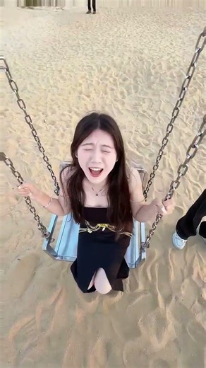 The swing was sometimes hot, sometimes cold… the secret was finally revealed!