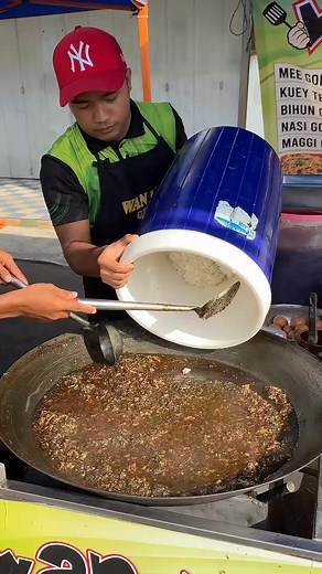 Only $0.85 Malaysian Fried Rice! Nasi Goreng Kamung | Cotton Candy Crafters