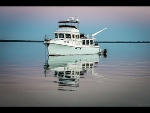 2015 48' American Tug (interior) for sale by Edwards Yacht Sales