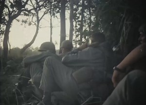 El atardecer comienza a caer alrededor de los asediados hombres de caballería del 7o en el Valle de la Drang. Las sombras se extienden a través del campo de batalla a medida que el fuego se desvanece, sólo por el miedo a lo que la noche traerá para instalarse. Rodeados, exhaustos y con poca munición, los hombres se preparan para lo que salga de la oscuridad. #GhostsoftheBattlefield #vietnamwar #IaDrang #7thCavalry #1stCav #1965 #LZXRay #LZAlbany #WeWereSoldiers #combathistory #warhistory #Histor