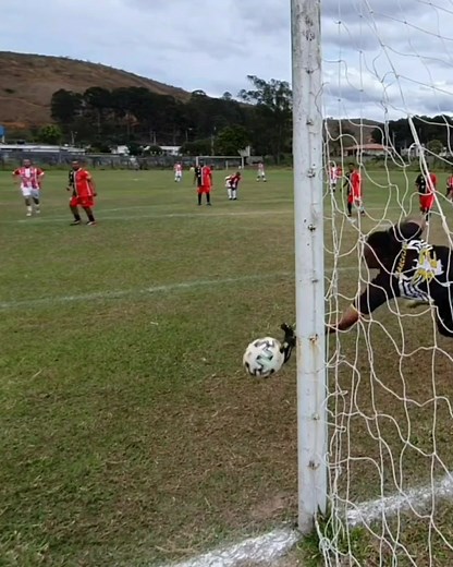 2023 - Vote na enquete⚠️ Esta aki umas da muitas defesas do M32 VENOM YOUTUBER GOLEIRO 2023 NÃO DA PRA POR TODAS ENTÃO PRECISO DA AJUDA DE VCS. Sem fazer X e várias defesas 1x1. RESPONDA A ENQUETE APÓS VER O VÍDEO TODO COMPARTILHE PRO SEU AMIGO GOLEIRO PRA ELE AJUDAR A VOTAR. MARQUE UM FAMOSO PRA VE SE ELE TE RESPONDE. @goleirojailsonoficial @marcosgoleiro_12 @ronaldogiovaneli @cocielo #goalkeeper #Goleiro #m32venom #melhorgoleirodoyoutube2023 #defesamonstro ⚠️Preciso saber qual defesa foi mais 