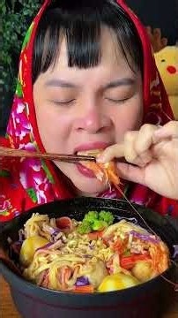 Mukbang with level 9 spicy noodles to celebrate the New Year #mukbang #spicynoodles #food #spicyn...