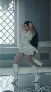 Charli xcx - Chains of Love