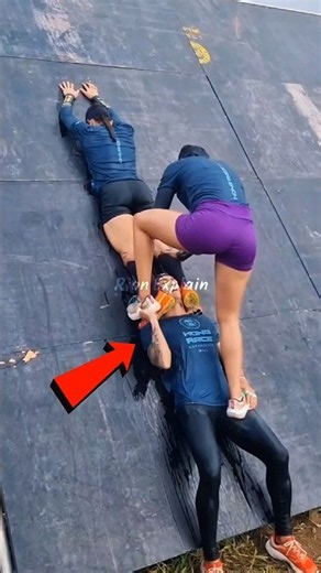 Team Cracks the Impossible Wall climbing challenge 😱