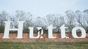 The Daytripper is back with all new episodes! This week follow Chet as he heads to a Hippo Hub northeast of Austin; Hutto,TX. He eats lunch and PIE at a historic cafe. He cuddles KuneKune pigs and races RC cars at the largest dirt track in the country. He spends the late afternoon at a local brewery before grabbing dinner at an Asian fusion restaurant Tune in Thursday, May 1 at 8pm on Austin PBS! | Austin PBS