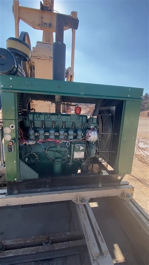 When a pumping unit starts making strange noises… don’t ignore it. Today it was just the alternator belt… tomorrow it could be something much more expensive. #oil#oilfieldl#oilfieldlifem#pumpingunita#leaseoperatorl#oilfieldmechanic