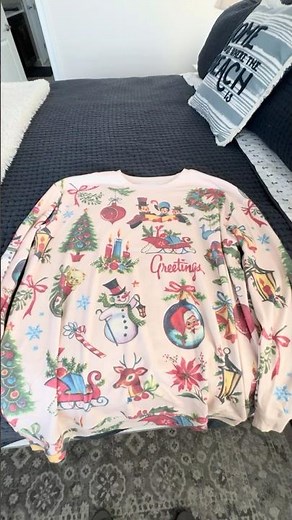 Vintage Style Christmas Sweater Link below 👇🏼