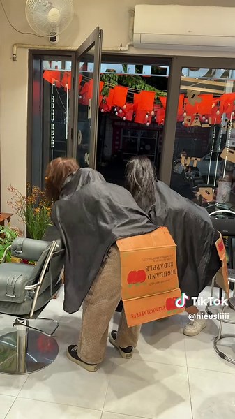 Múa Lân: Vô Địch Thế Giới Thú Vị