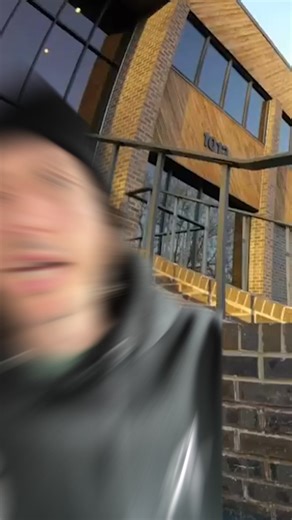 If you’re tired of your joints feeling wrecked after every session, I got you.👇 I’ve been taking Juicy Joint Formula every morning for the past month, and it’s been a game-changer in how I recover. Less pain. Better mobility. Faster bounce-back. It’s the first thing I take with water because I can actually feel it working. Here’s what’s inside the formula that’s keeping me rolling pain-free: 🧪 How It Works: ✅ Reduces inflammation naturally (without side effects) ✅ Boosts collagen to rebuild jo