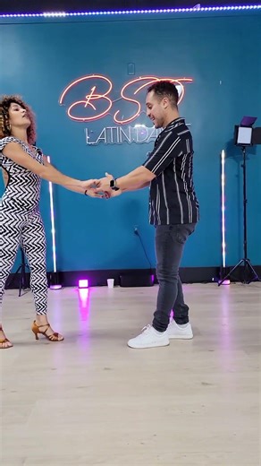 Brazilian Zouk Basic Step — Slide the Hand for a Smooth Lead