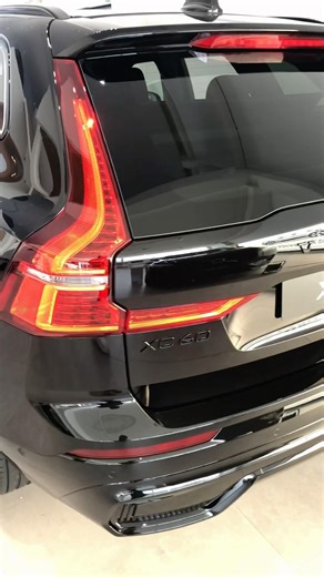 VOLVO XC-60 BLACK EDITION #shorts #volvo #volvoxc60 #carreview #autos #xc60 #automobile #suv