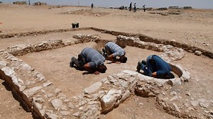 Archaeologists uncover ancient mosque in Israel