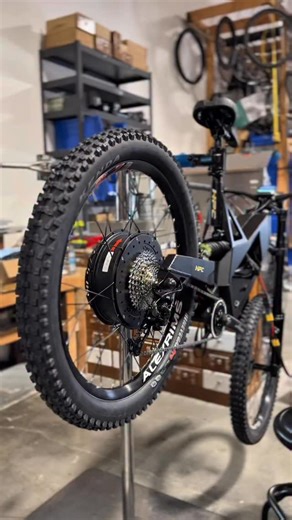 Hi Power Cycles | Electric Bicycle Manufacturer on Instagram: "Meet the Revolution: an American-built hotrod 🇺🇸 Born in California, this beast fuses cutting-edge tech with real American craftsmanship to create the most dynamic e-bike on the market! #emtb #offroad #downhillmtb #ebike #electricbike #madeintheusa"