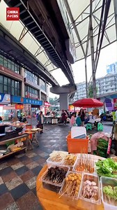 Due to its unique terrain, Chongqing is known as the “Mountain City,” with the whole city seeming almost three-dimensional. Just how amazing is Chongqing Rail Transit? Watch this video and you’ll see! | China Focus