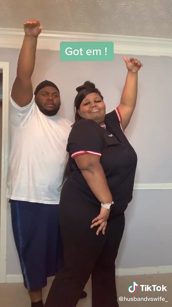 I tried not to laugh 😂 could you ? #husbandvwife #splachallenge #plussizecouple #plussizeconfidence #plussizeedition #splashhh #plussizeconfidence