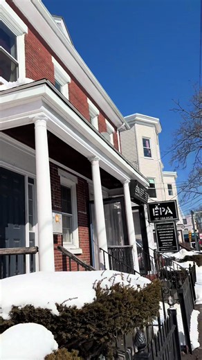 Experience Spiritual Insights at Lynn Psychic Studio