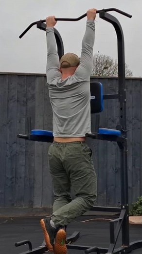 Dead Hang | Exercise Demo (Form and Technique)