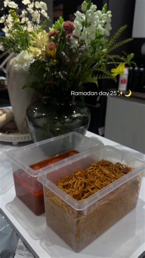 Delicious Iftar Meals on Ramadan Day 25