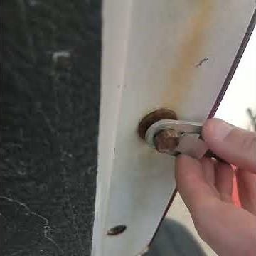 REPLACE TAILGATE HINGES Part 1