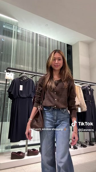 Stylish Office Outfit Ideas for Women