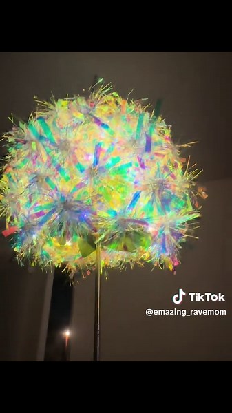 Beyond Wonderland Dandelion Totem