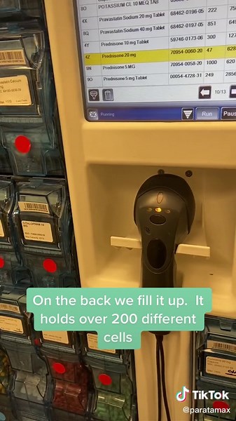 Pharmacy Technician Parata Max Cell-Filling Process