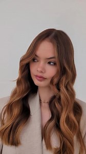 2.8K views | So kreierst auch du ein ausdrucksstarkes und glänzendes Farbergebnis mit iNOA. ✨ Ammoniakfrei und mit langanhaltender, intensiver Leuchtkraft. Die Formel: Ansatz: iNOA 6.45 + 5 mit 6% (20Vol.) Längen: iNOA 7.43 + 6.45 + 5 mit 6% (20Vol.) Einzigartige Statement-Looks für deine Kund:innen. Tolles Ergebnis @siobhanjoneshair #LorealProDACH #LorealPro #Haarfarbe #CopperHair #HairTransformation #iNOA | L'Oréal Professionnel | Facebook