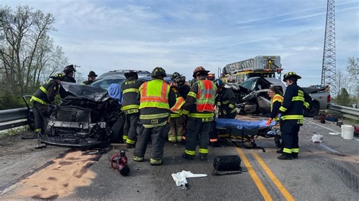 Avon PD: Suspected impaired driver killed in 3-vehicle crash