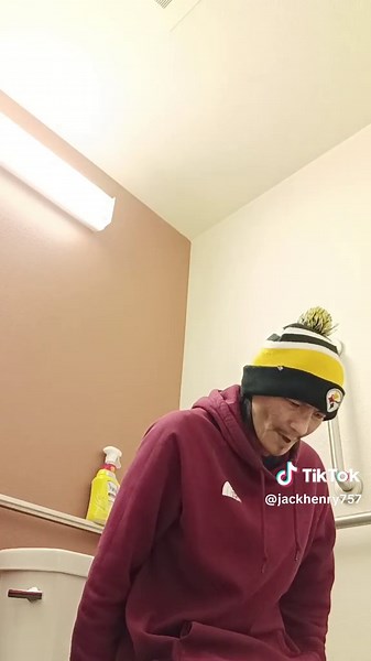 Dumb & Dumber Toilet Scene Hilarity