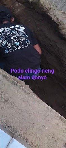 tukang gali kubur