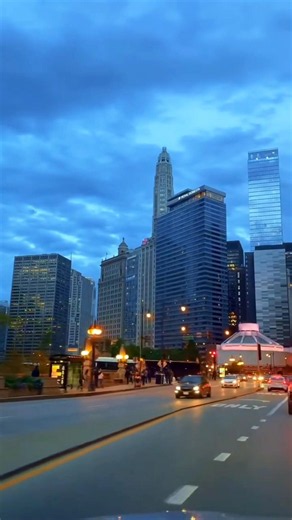 Chicago Downtown Blue Hour 4K 🌆 Stunning Evening Skyline & City Lights | USA Travel!#shorts #travel