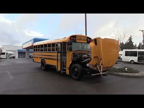 2015 Blue Bird Vision 42 Passenger Short School Bus - B05552