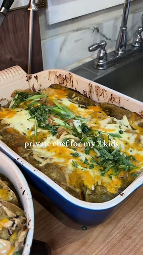 Delicious Pioneer Woman Chicken Enchiladas Recipe