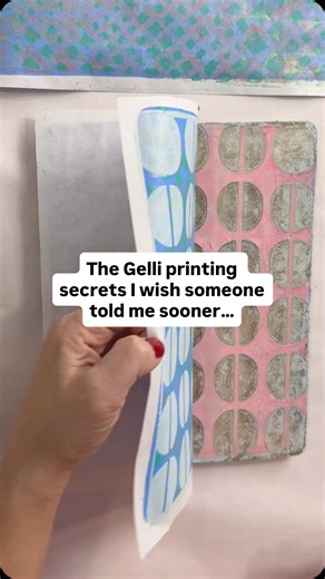 I started my Gelli journey almost 10 years ago. I’ve failed. A lot. Like a lot. But I’ve also learned a lot. So here’s what I wish I’d known when I first started: 1. The right paint matters. 2. The paper is also super important! 3. Don’t think of what you can make when you’re first starting; just experiment. You’ll learn more from those experiments than from anywhere else on the internet. 4. There are endless projects that can be made with your prints. 5. This art form has allowed me to get into