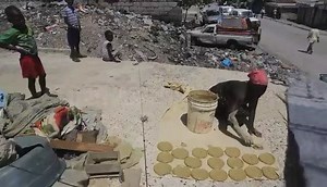 Haiti is one of the poorest country in the world. Most Haitians eat "mud cake" to survive. Think your life sucks? Watch this... Video Source: Serving Humanity | ChefInYou