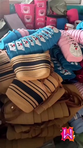 Mijin crafts on Instagram: "This is a popular hand-woven basket, |Small MOQ|Customised logo *MOQ: 100pcs *Factory wholesale pricing *10-20 day lead time Free design and sample service Message me for a price list ☎WhatsApp: +86 17777169378 #basket #factory # custom#wovenbasket"