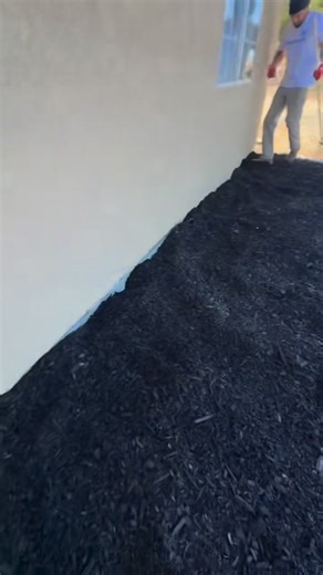 From cluttered to clean! Another front yard transformation that boosted this home’s curb appeal instantly! Clean lines, dark mulch, and fresh plants 🌱#Hardscaping #JunkRemoval #HaulingServices #MaterialHauling #DebrisRemoval #CleanupCrew #LandscapeMaintenance #OutdoorCare #homeimprovement #HardscapeDesign #HardscapeLife#FelandCA #BakersfieldLandscaping #VisaliaLandscaping #FresnoLandscaping #TulareCountyLandscaping #KernCountyLandscaping #OutdoorDesign #LandscapeAndHardscape #PaverInstallation 