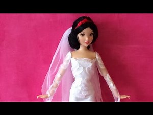Snow White Wedding Dress - Snow White And The Seven Dwarves Wedding Scene - Disney Princess Doll