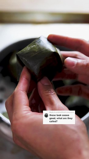 I love anything wrapped in banana leaves #bananaleaves #coconut #stickyrice #laofood #laos #lao #dessert #asiandessert #asianfood #southeastasia #mochi #ricerecipe #sweetrice #riceflour #homecook #easyrecipe #yummyrecipe #yummy #chef #foodie #foodiereel | Saeng Douangdara