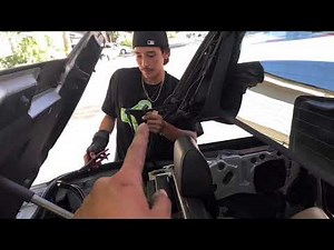 How do you remove the convertible top of the Audi A4 Cabrio?