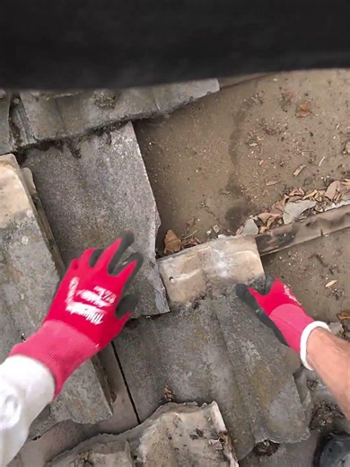 How to repair tile roofs the right way - Roofer working #howto #roof #roofing #rooftile #roofrepair