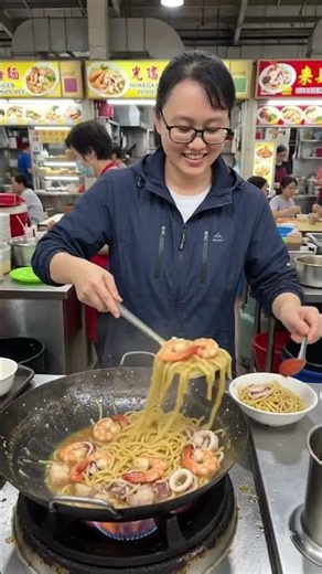 Authentic Singapore Hokkien Mee | Hawker Classic