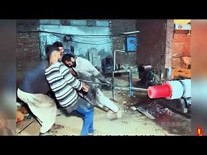 Pakistani Workshop Turns Scrap Iron into Heavy Duty Roller