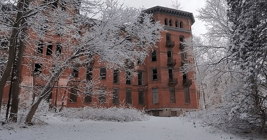 Abandoned Castle In New York: Castle on the Hill In Dansville