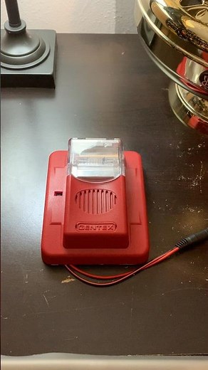TW: Flashing Lights - Gentex GEC24-15/75WR Horn Strobe Test #firealarm #gentex #shorts