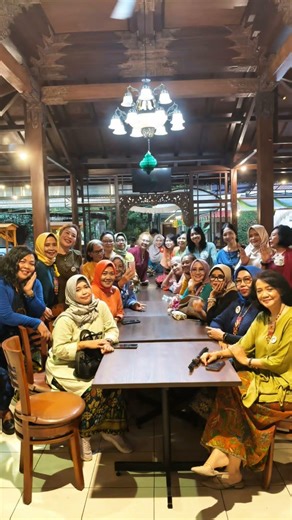 #jalanyangjauhjanganlupapulang #satuklikuntukwujudkanimpianmu #ditagahindaktatagah #iftar #friends