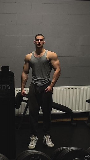 #gymtok #gym #bodybuilding #fitnessmotivation #workout @sundaymass.store